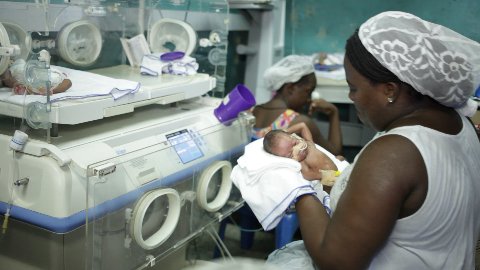 AFPNC visit to a neonatal unit
