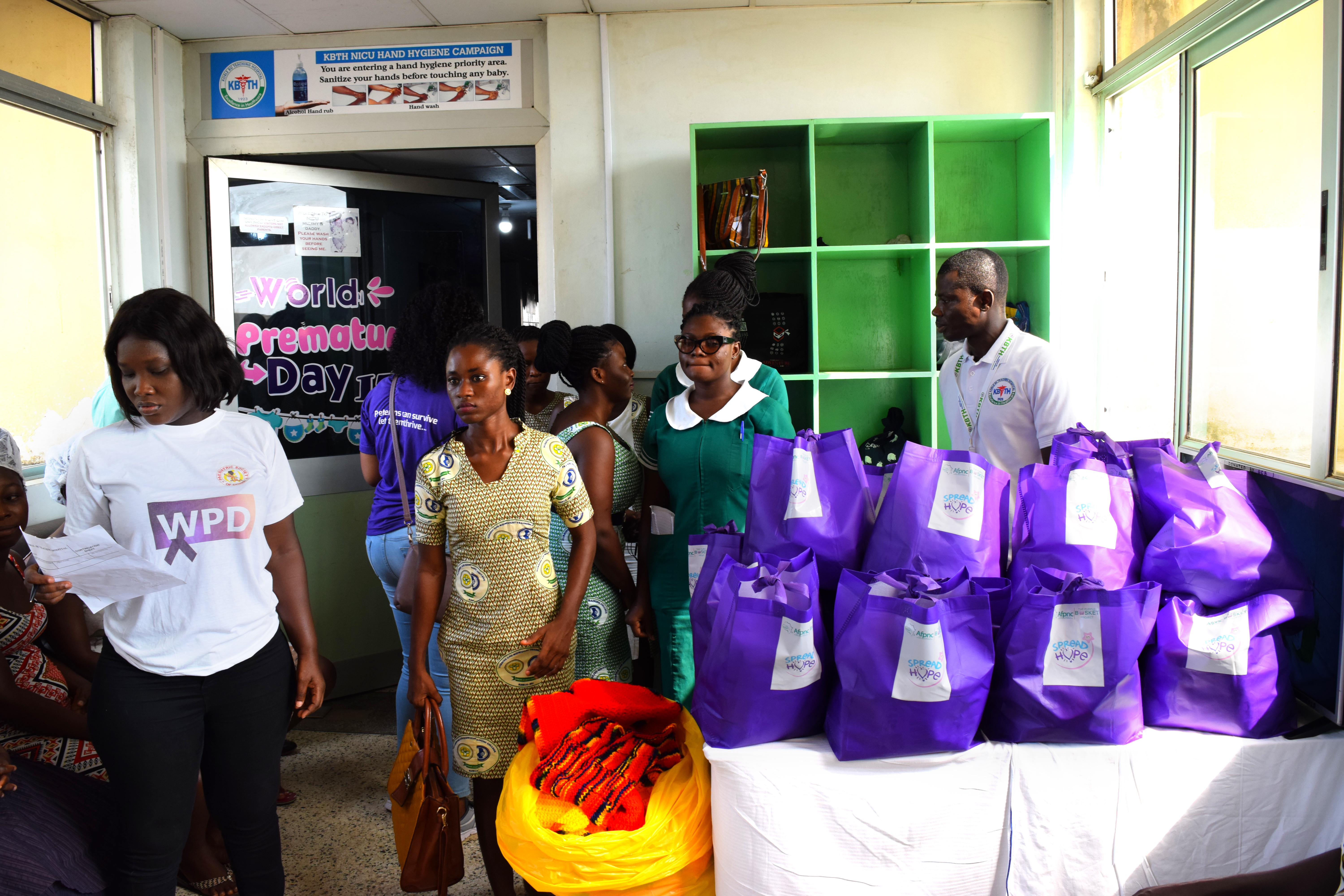 Purple gift bags at a World Prematurity Day outreach